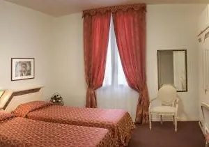 Hotel Metropole